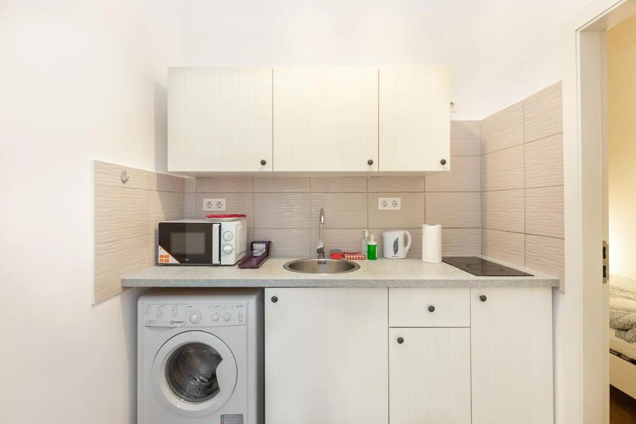Apartamento Nepszinhaz 16 Tiny Studios Budapest Hungría